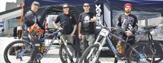 I Korax DH riders alla Crankworx